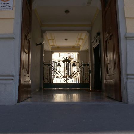 Wonderful Downtown Apartment-Hd Netflix, King-Size Bed, Two Minutes' Walk From Metro Milão Exterior foto