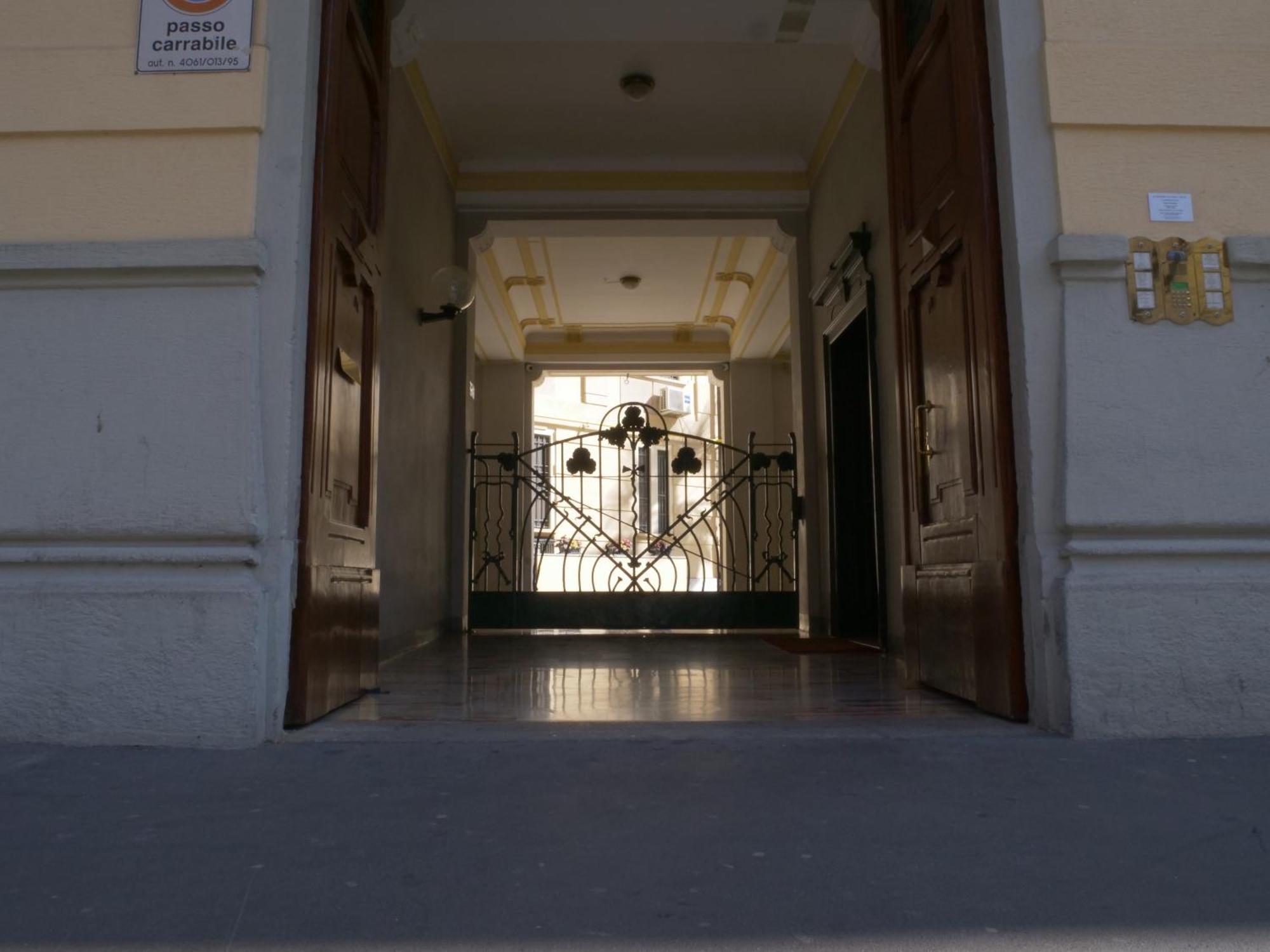 Wonderful Downtown Apartment-Hd Netflix, King-Size Bed, Two Minutes' Walk From Metro Milão Exterior foto
